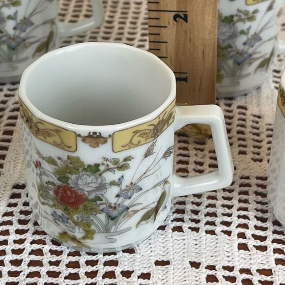 Set of 7 vintage Japanese tea cups || TANAKA demitasse teacups || Espresso cups - Picture 9 of 12